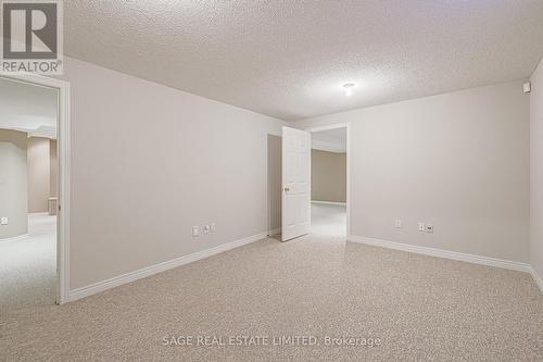 11 Brookgreene Crescent, Richmond Hill, ON - Indoor Photo Showing Other Room