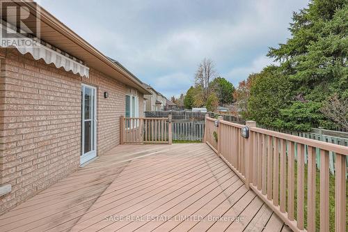 11 Brookgreene Crescent, Richmond Hill, ON - Outdoor With Exterior