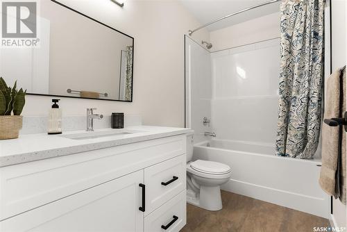 3131 Green Brook Road, Regina, SK - Indoor Photo Showing Bathroom