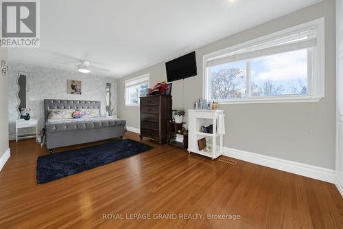 59 Roberts Crescent, Brampton, ON - Indoor Photo Showing Bedroom