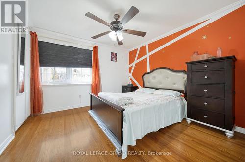 59 Roberts Crescent, Brampton, ON - Indoor Photo Showing Bedroom