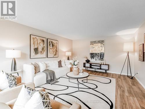 463 Woodward Avenue, Milton, ON - Indoor Photo Showing Living Room