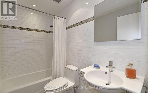 8 Brynhurst Court, Toronto, ON - Indoor Photo Showing Bathroom