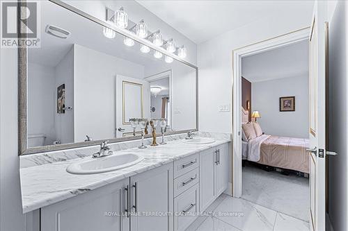 783 Green Street, Innisfil, ON - Indoor Photo Showing Bathroom