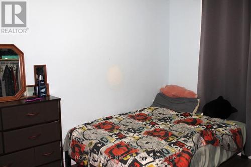 6 Park Avenue, St. Catharines (455 - Secord Woods), ON - Indoor Photo Showing Bedroom