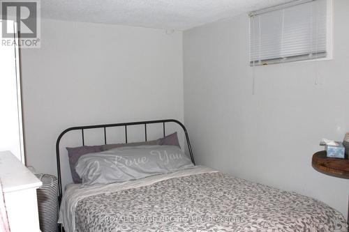 6 Park Avenue, St. Catharines (455 - Secord Woods), ON - Indoor Photo Showing Bedroom