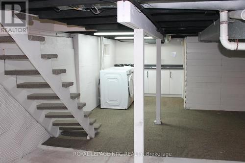 36 Montebello Place, St. Catharines (451 - Downtown), ON - Indoor Photo Showing Laundry Room