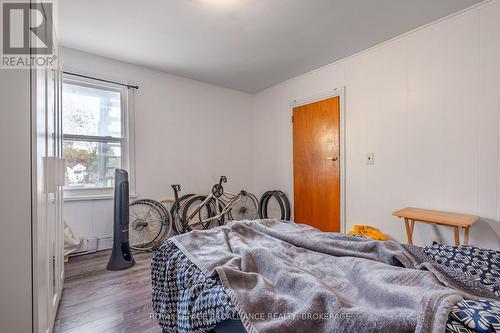 93 Cherry Street, Kingston (East Of Sir John A. Blvd), ON - Indoor Photo Showing Bedroom