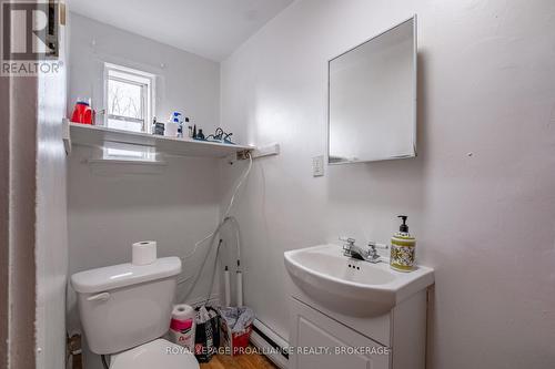 93 Cherry Street, Kingston (East Of Sir John A. Blvd), ON - Indoor Photo Showing Bathroom