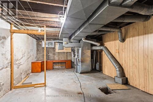 46 High Street W, Strathroy-Caradoc (Sw), ON - Indoor Photo Showing Basement