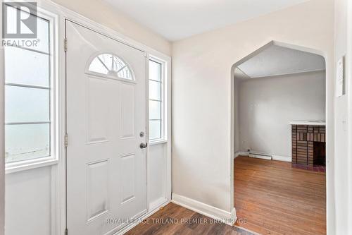 46 High Street W, Strathroy-Caradoc (Sw), ON - Indoor Photo Showing Other Room