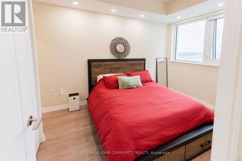 2025 - 9000 Jane Street, Vaughan, ON - Indoor Photo Showing Bedroom