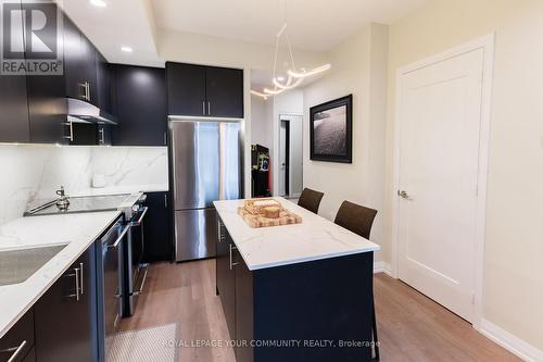 2025 - 9000 Jane Street, Vaughan, ON - Indoor Photo Showing Kitchen With Stainless Steel Kitchen With Upgraded Kitchen