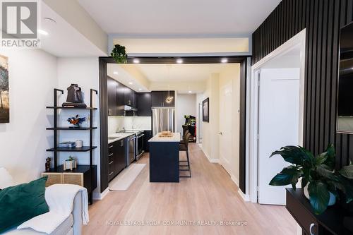 2025 - 9000 Jane Street, Vaughan, ON - Indoor Photo Showing Kitchen With Upgraded Kitchen