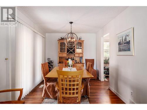 669 Welke Road, Kelowna, BC - Indoor Photo Showing Dining Room