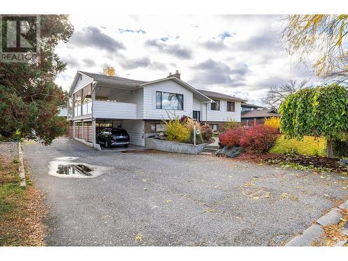 669 Welke Road, Kelowna, BC - Outdoor