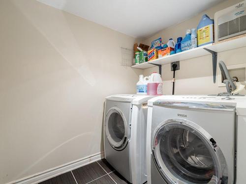 Laundry room - 2250 Ch. Pitt, Mont-Royal, QC - Indoor Photo Showing Laundry Room