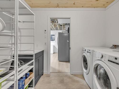 Laundry room - 62 Rue De La Tourbière, Sainte-Catherine-De-La-Jacques-Cartier, QC - Indoor Photo Showing Laundry Room