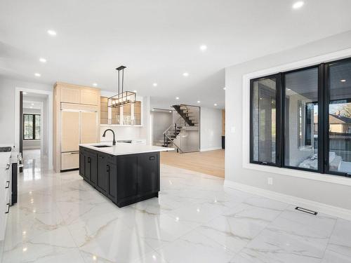 Cuisine - 5 Claude Street, Beaconsfield, QC - Indoor Photo Showing Kitchen With Upgraded Kitchen