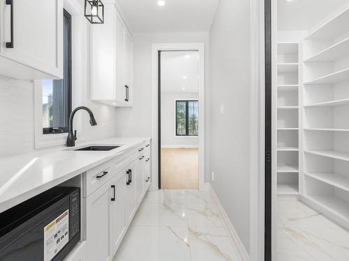 Autre - 5 Claude Street, Beaconsfield, QC - Indoor Photo Showing Kitchen