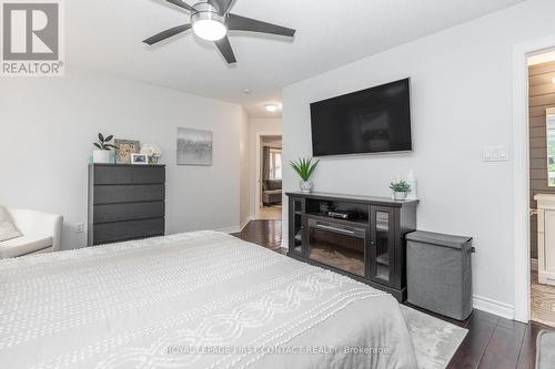 72 Gore Drive, Barrie, ON - Indoor Photo Showing Bedroom