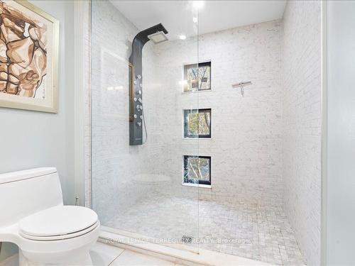 169 Ashdale Ave, Toronto, ON - Indoor Photo Showing Bathroom