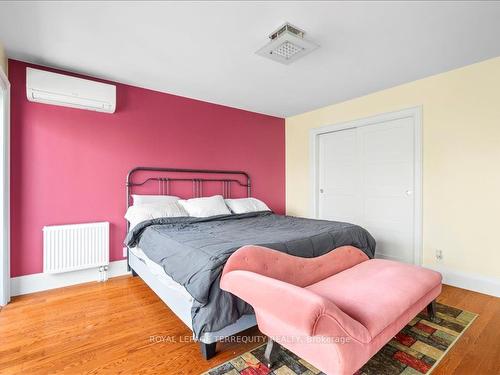 169 Ashdale Ave, Toronto, ON - Indoor Photo Showing Bedroom