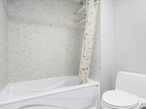 169 Ashdale Ave, Toronto, ON - Indoor Photo Showing Bathroom