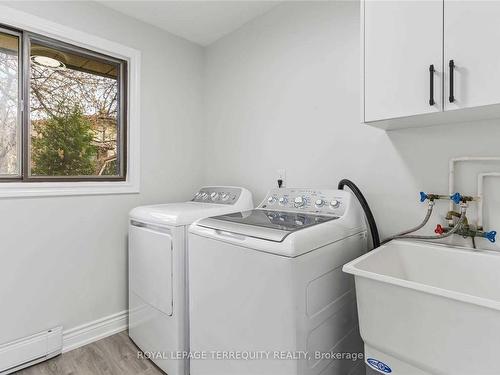 8-350 Camelot Crt, Oshawa, ON - Indoor Photo Showing Laundry Room