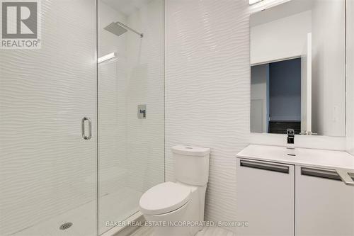 107 - 160 Kingsway Crescent, Toronto, ON - Indoor Photo Showing Bathroom