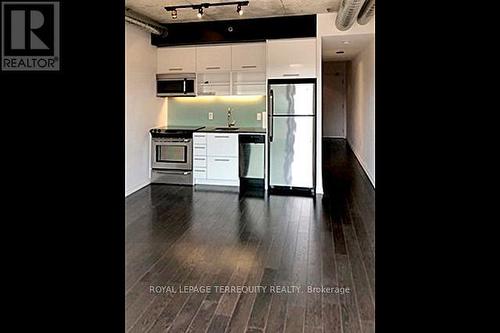 443 - 47 Lower River Street, Toronto, ON - Indoor Photo Showing Kitchen