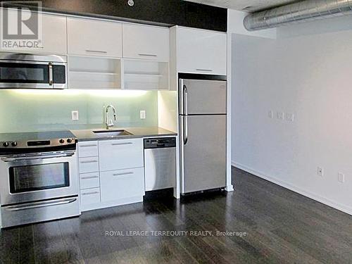 443 - 47 Lower River Street, Toronto, ON - Indoor Photo Showing Kitchen With Upgraded Kitchen