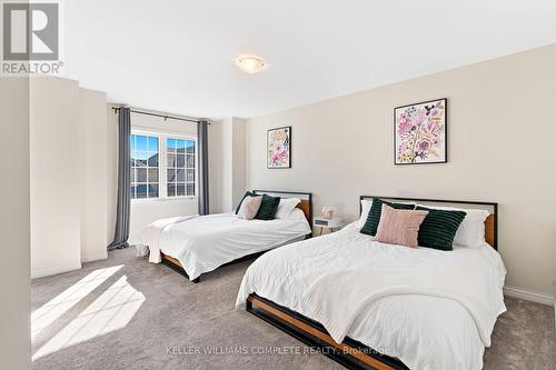 16 Doreen Drive, Thorold (562 - Hurricane/Merrittville), ON - Indoor Photo Showing Bedroom