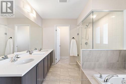 16 Doreen Drive, Thorold (562 - Hurricane/Merrittville), ON - Indoor Photo Showing Bathroom