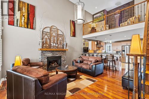 15 Auburn Court, Welland (773 - Lincoln/Crowland), ON - Indoor Photo Showing Other Room With Fireplace