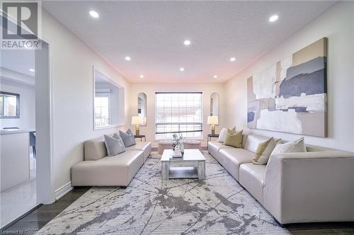 View of living room - 1145 Riddell Crescent, Hamilton, ON - Indoor Photo Showing Living Room