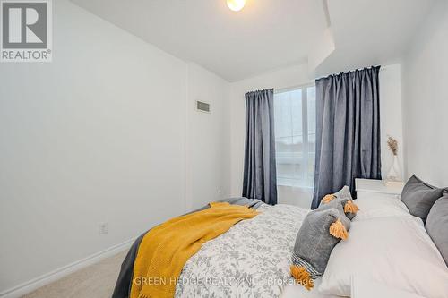 #213 - 3865 Lake Shore Boulevard W, Toronto, ON - Indoor Photo Showing Bedroom