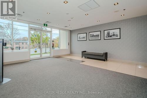 #213 - 3865 Lake Shore Boulevard W, Toronto, ON - Indoor Photo Showing Other Room