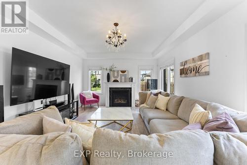 133 Lametti Drive N, Pelham, ON - Indoor Photo Showing Living Room With Fireplace