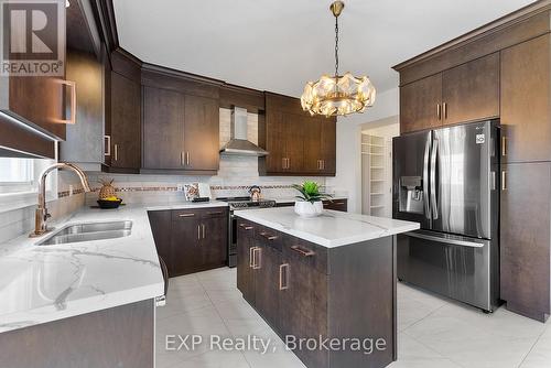 133 Lametti Drive N, Pelham, ON - Indoor Photo Showing Kitchen With Double Sink