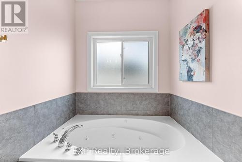 133 Lametti Drive N, Pelham, ON - Indoor Photo Showing Bathroom