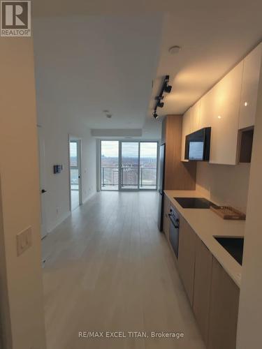 3209 - 5 Defries Street, Toronto, ON - Indoor Photo Showing Kitchen