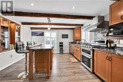 77 Argyle Street S, Haldimand, ON - Indoor Photo Showing Kitchen