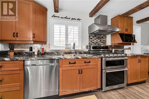 77 Argyle Street S, Haldimand, ON - Indoor Photo Showing Kitchen With Double Sink