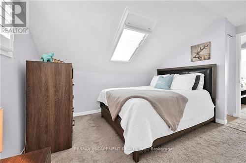 77 Argyle Street S, Haldimand, ON - Indoor Photo Showing Bedroom