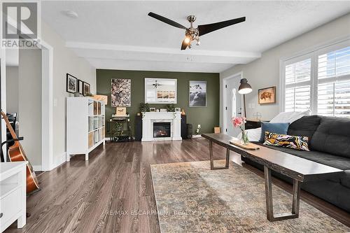 77 Argyle Street S, Haldimand, ON - Indoor Photo Showing Living Room With Fireplace