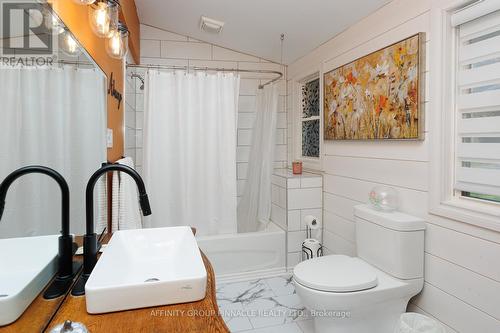 271 Snug Harbour Road, Kawartha Lakes (Lindsay), ON - Indoor Photo Showing Bathroom