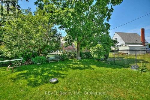 8 Pelham Road, St. Catharines (458 - Western Hill), ON - Outdoor