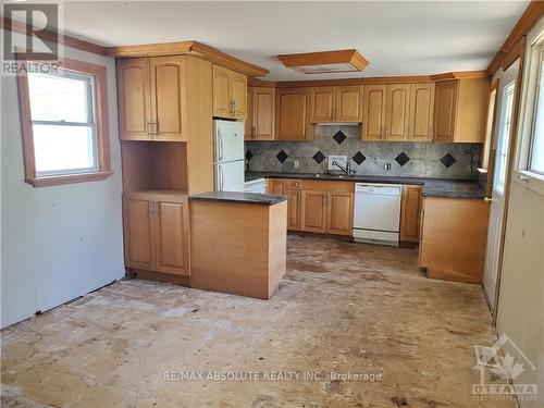 755 Bayview Drive, Ottawa, ON - Indoor Photo Showing Kitchen