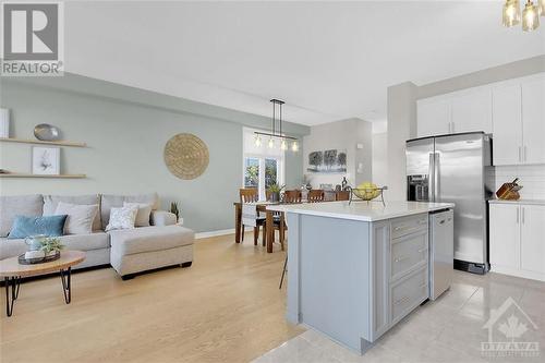 173 Mojave Crescent, Stittsville, ON - Indoor Photo Showing Kitchen With Stainless Steel Kitchen